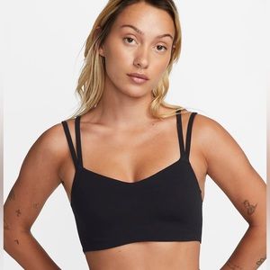 Lululemon Like A Dream Bra in black - Size 8